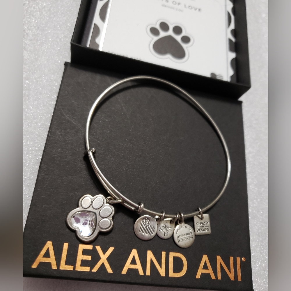 Alex and Ani PAW Prints of Love Bangle